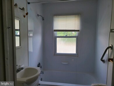 291 N Broad St, Penns Grove, NJ 08069 - photo 5