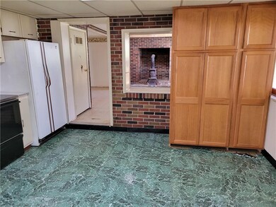 7428 Carls Hill Rd, Zionsville, PA 18092 - photo 5