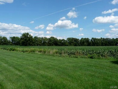 780 Newlins Rd E, Easton, PA 18040 - photo 3