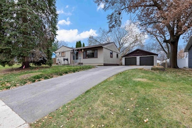 30 Garnet Ln, Madison, WI 53714 - photo 2