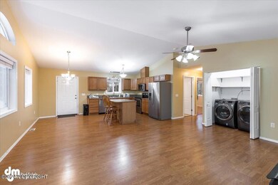 08-LIVINGROOM_WBMC_IMG_2-9