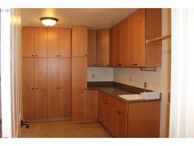 306 Adams Dr, Canyon City, OR 97820 - photo 7