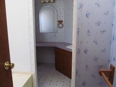 91 Comanche master bath