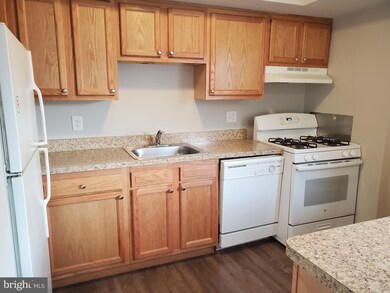 6419 Lamplighter Ridge, Glen Burnie, MD 21061 - photo 7