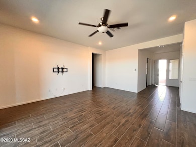 10861 N Cactus Point Dr, Tucson, AZ 85742 - photo 7