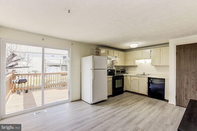 8611 Lawrence Hill Rd, Perry Hall, MD 21128 - photo 6