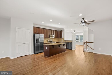 7230 Dorchester Woods Ln, Hanover, MD 21076 - photo 3