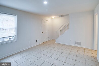 2926 Wetherburn Ct, Woodbridge, VA 22191 - photo 4