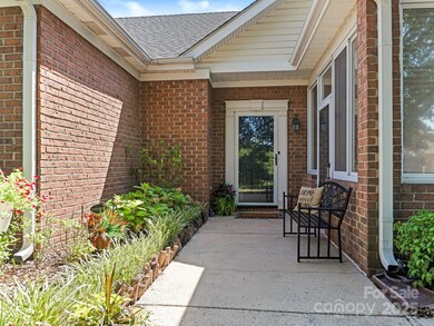 11360 Olde Turnbury Ct unit 22D, Charlotte, NC 28277 - photo 2