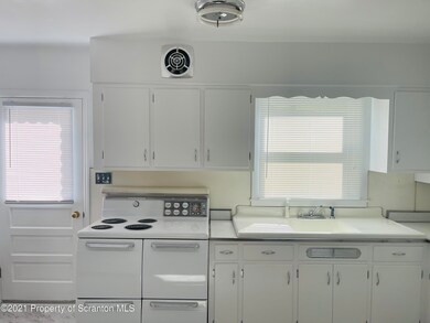 739 Alder St, Scranton, PA 18505 - photo 5