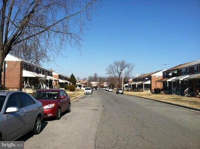 1002 Foxridge Ln, Essex, MD 21221 - photo 7