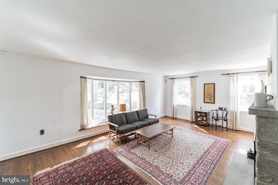 3881 Gradyville Rd, Newtown Square, PA 19073 - photo 5