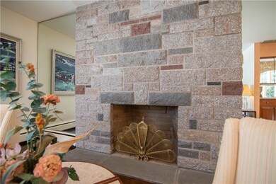 21 Dorset Rd, Pawtucket, RI 02860 - photo 6