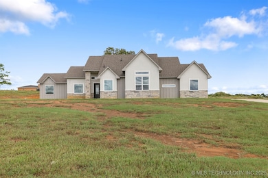 223 Vaughn Ln, Calera, OK 74730 - photo 2