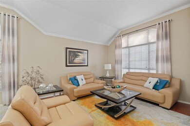 812 Abbots Ln, Denton, TX 76205 - photo 3