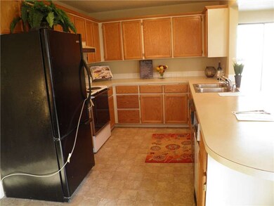 311 N Keller Ave, East Wenatchee, WA 98802 - photo 2