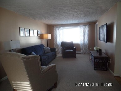 235 Patricia Ln, Manchester, NH 03104 - photo 5