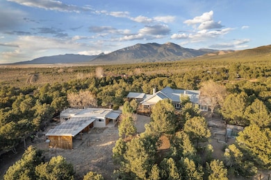 635 Don Nicolas Rd, Taos, NM 87571 - photo 2