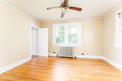 36 Holmes Ct, Albany, NY 12209 - photo 7