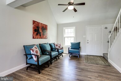 6818 Littlewood Ct, Sykesville, MD 21784 - photo 5