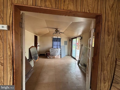 615 Walker Rd, Elizabeth, PA 15037 - photo 6