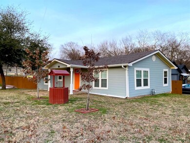 1031 W Hull St, Denison, TX 75020 - photo 3