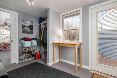 04c-Entry Way