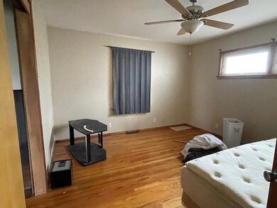 1401 Beverly Dr, Enid, OK 73703 - photo 2