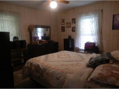 82 Sunnyside St, Manchester, NH 03103 - photo 7