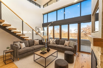 215 E Pleasant St, Oconomowoc, WI 53066 - photo 3