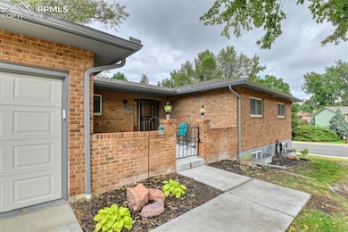 4506 Ridgecrest Dr, Colorado Springs, CO 80918 - photo 3