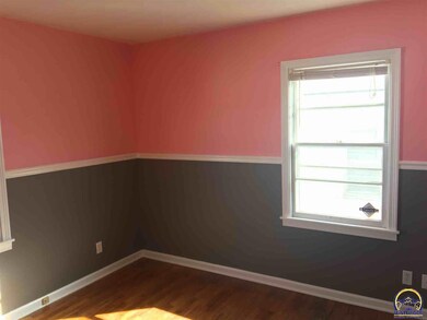 610 SW High Ave, Topeka, KS 66606 - photo 5