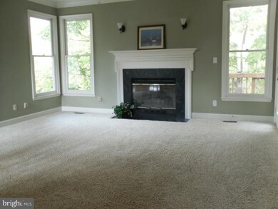 4911 Fox Creek Ct, Chantilly, VA 20151 - photo 5