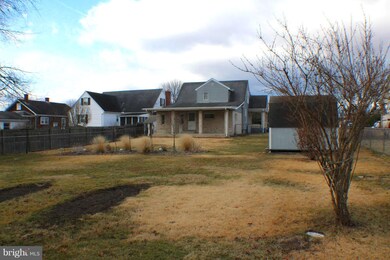 111 Pine St, Petersburg, WV 26847 - photo 2