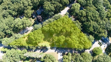 19670 Catalpa Dr, New Buffalo, MI 49117 - photo 2