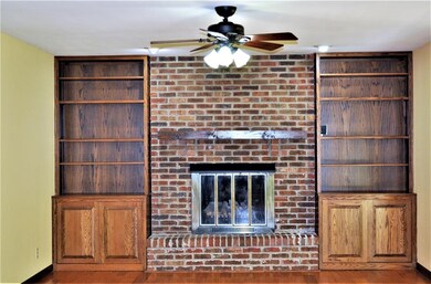 2762 Tipton Ct, Columbus, IN 47201 - photo 7