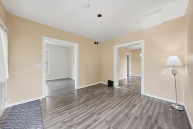 16 Ivy St, Joliet, IL 60436 - photo 2