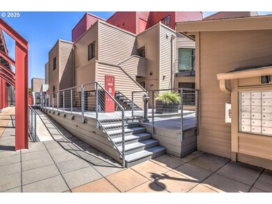 1040 NW Naito Pkwy unit O9, Portland, OR 97209 - photo 2