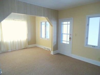 105 S Tomahawk Ave, Tomahawk, WI 54487 - photo 3