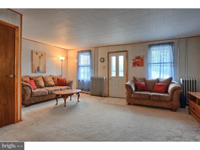 1426 Spruce St, Ashland, PA 17921 - photo 2