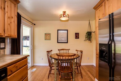 63314 Lamoine Ln, Bend, OR 97701 - photo 7