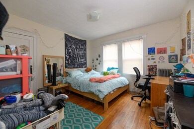 44 Chetwynd Rd unit 1, Somerville, MA 02144 - photo 3