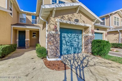 2306 Red Moon Dr, Jacksonville, FL 32216 - photo 2