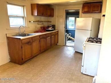 606 Avenue H, Matamoras, PA 18336 - photo 7