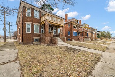 Front of property, from corner of Woodrow Wilson and Calvert
