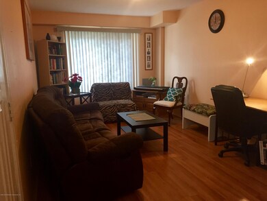 61 Ashley Ln, Staten Island, NY 10309 - photo 2