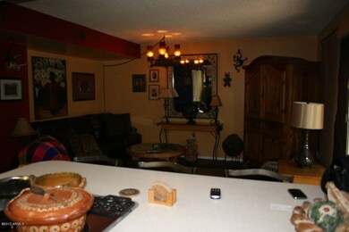 4003 S Mill 004