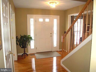 15395 Martins Hundred Dr, Centreville, VA 20120 - photo 4