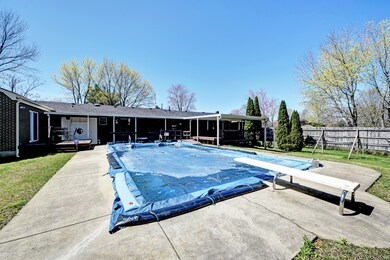 211 Lone Oak Dr, Shepherdsville, KY 40165 - photo 6