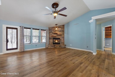 07-Living Room